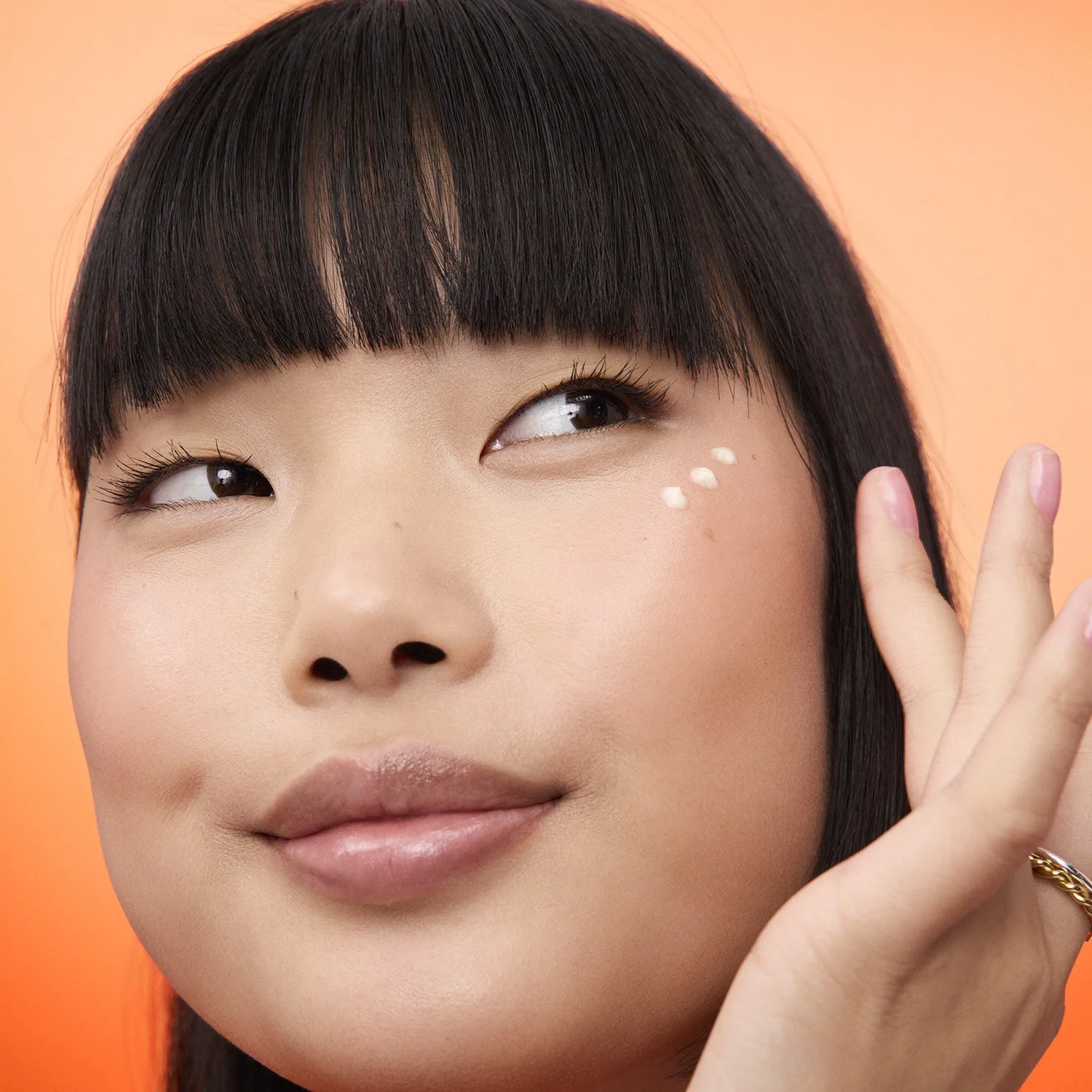 glow - c vitamini ve hyaluronik asit içeren ışıltı verici göz kremi