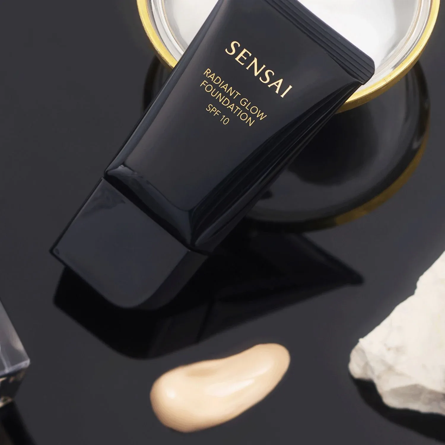 sensai radiant glow foundation - fondöten
