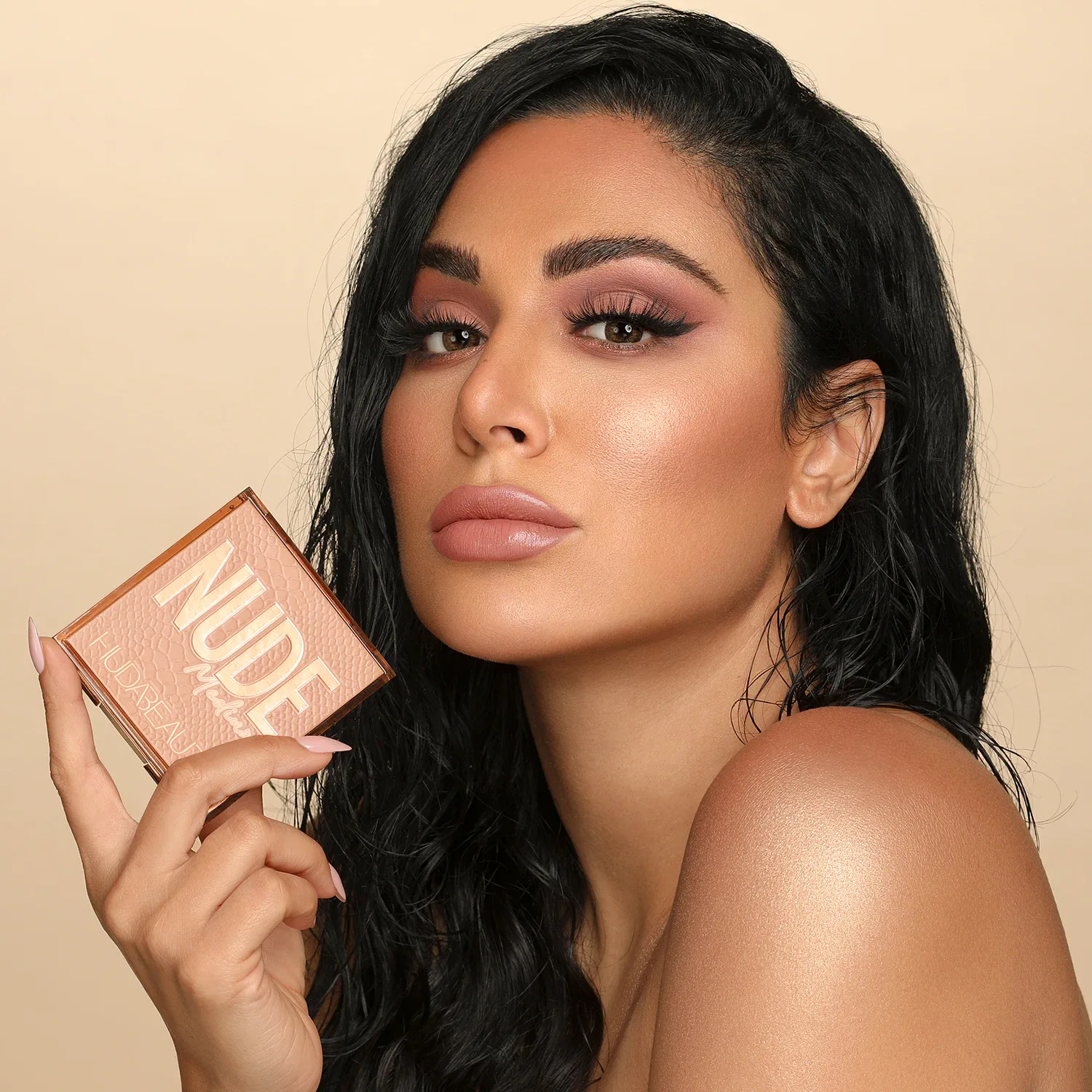 nude obsessions eyeshadow palette - far paleti