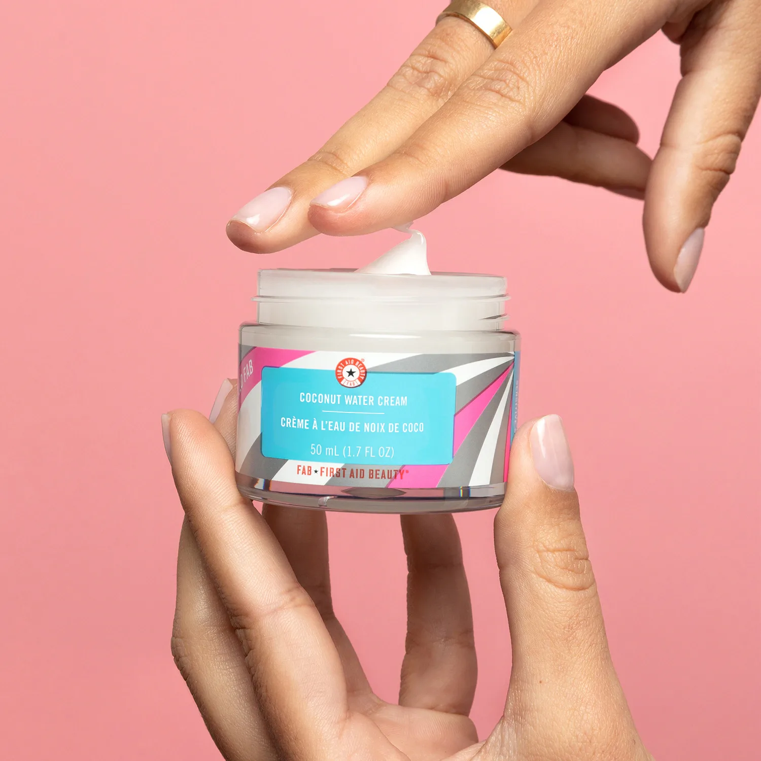 hello fab coconut water cream - hindistan cevizi suyu i̇çeren nemlendirici krem