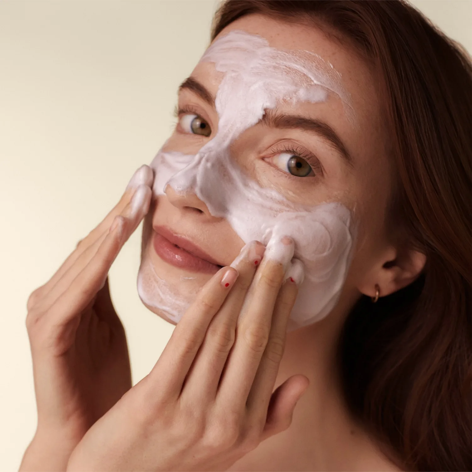 deep cleansing foam - hafif ve pofuduk temizleme köpüğü