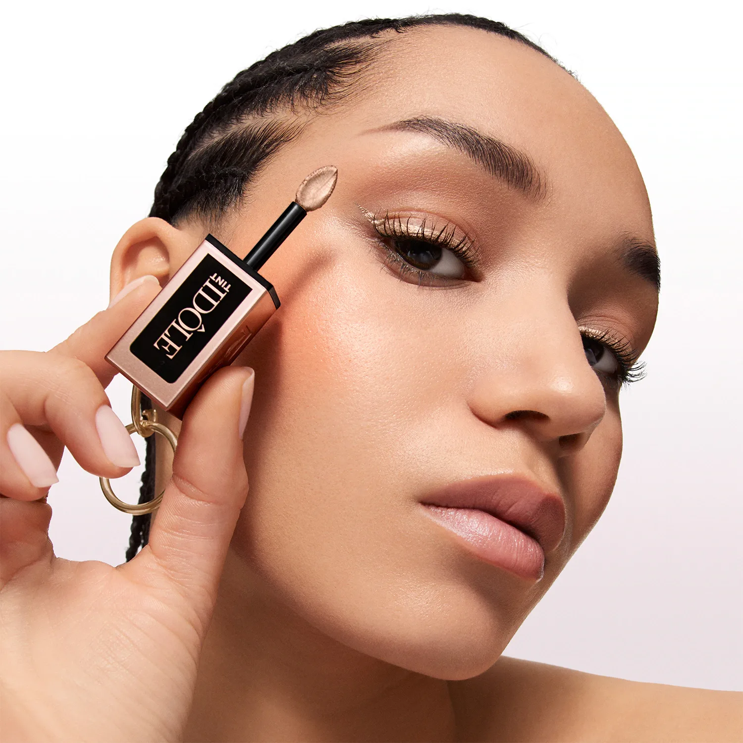idôle tint eye blusher - liquid eyeshadow