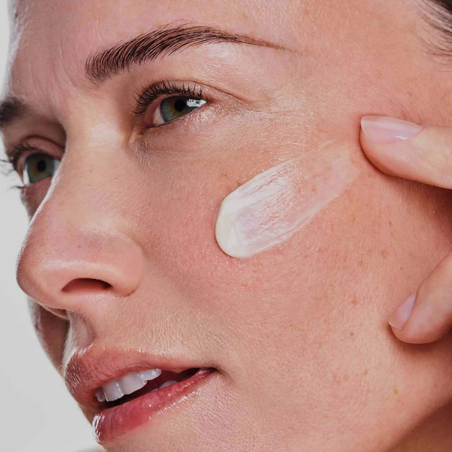 extra firming - kuru ciltler i̇çin yaşlanma karşıtı gece kremi